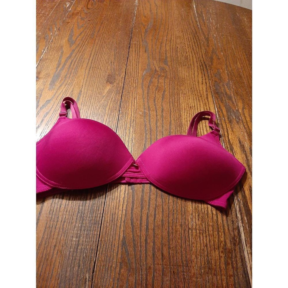 38DD Juicy Couture Magenta Wireless Push Up Bra